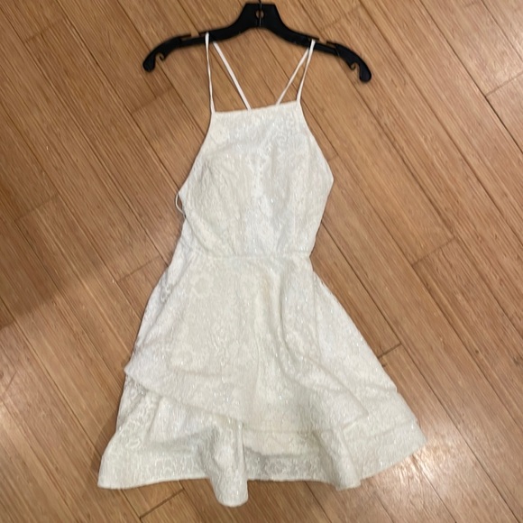 B. Darlin ivory dress. Size 0. GUC - Picture 3 of 7